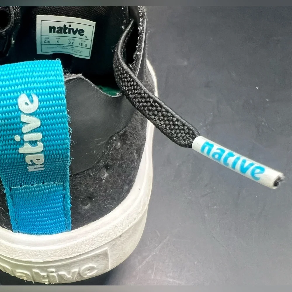 Native Black and Blue Kids Shoes-Size:C6‎